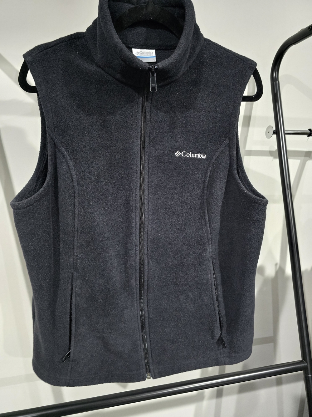 Columbia Black Fleece Vest - Full Zip Sleeveless Layer